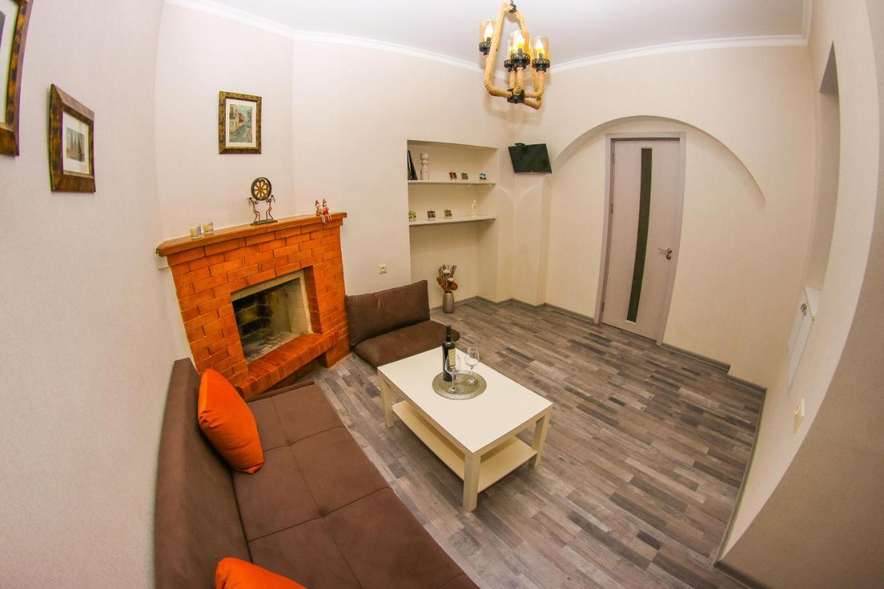 Historical Apartment In Old Tbilisi ภายนอก รูปภาพ